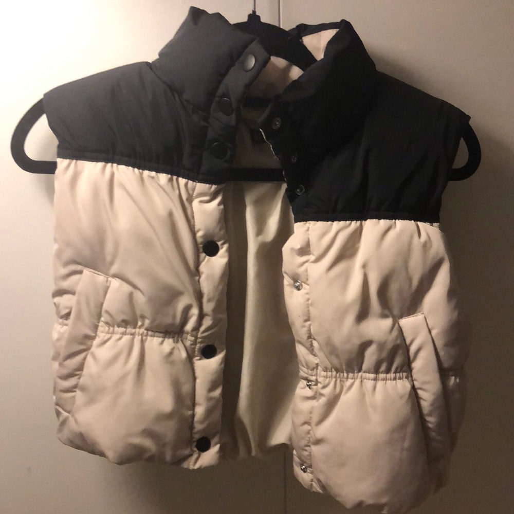 Black and Crème White vest. Size XS. Super comfy, can go over basically anything